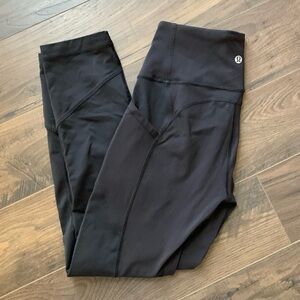 Lululemon Black Capri Leggings size 6